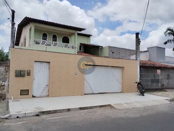 Casa em Feira de Santana - São JOÃO
