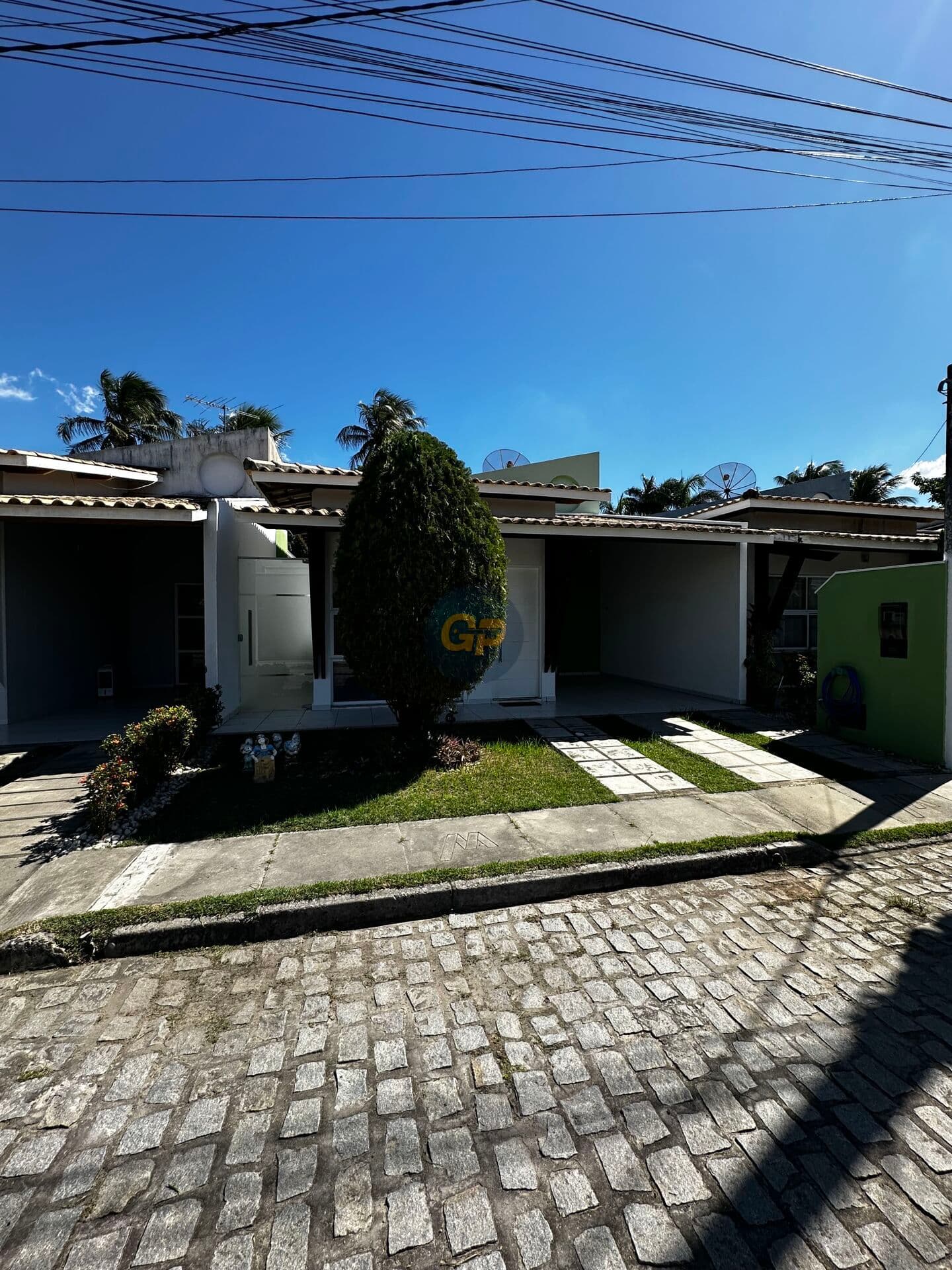 Casa de Condomínio em Feira de Santana - Santa Mônica II