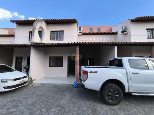 Casa em Feira de Santana - Santa Mônica