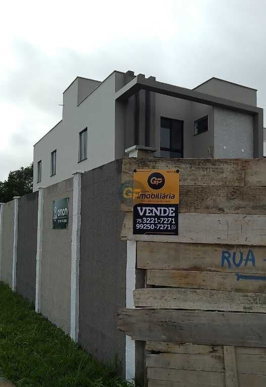 Casa em Feira de Santana - Papagaio