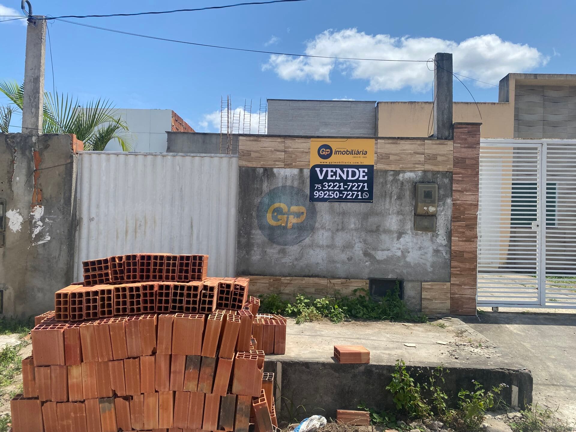 Casa em Feira de Santana - Mangabeira