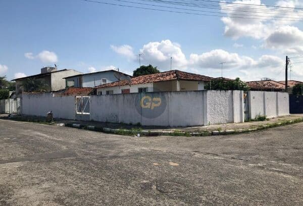 Casa em Feira de Santana - Conjunto Centenário