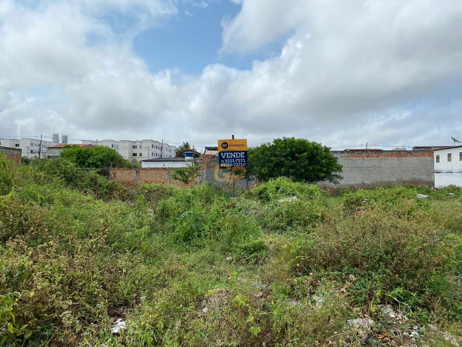 Lote/Terreno em Feira de Santana - Jardim Acácia