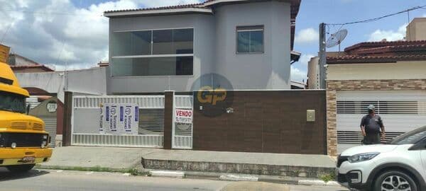 Casa em Feira de Santana - Cidade Nova