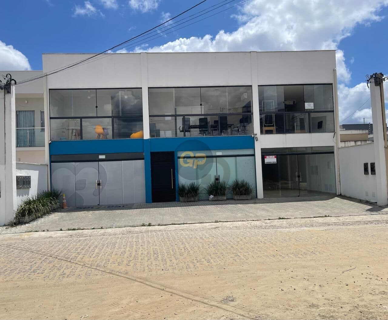Sala/Conjunto em Feira de Santana - Sim