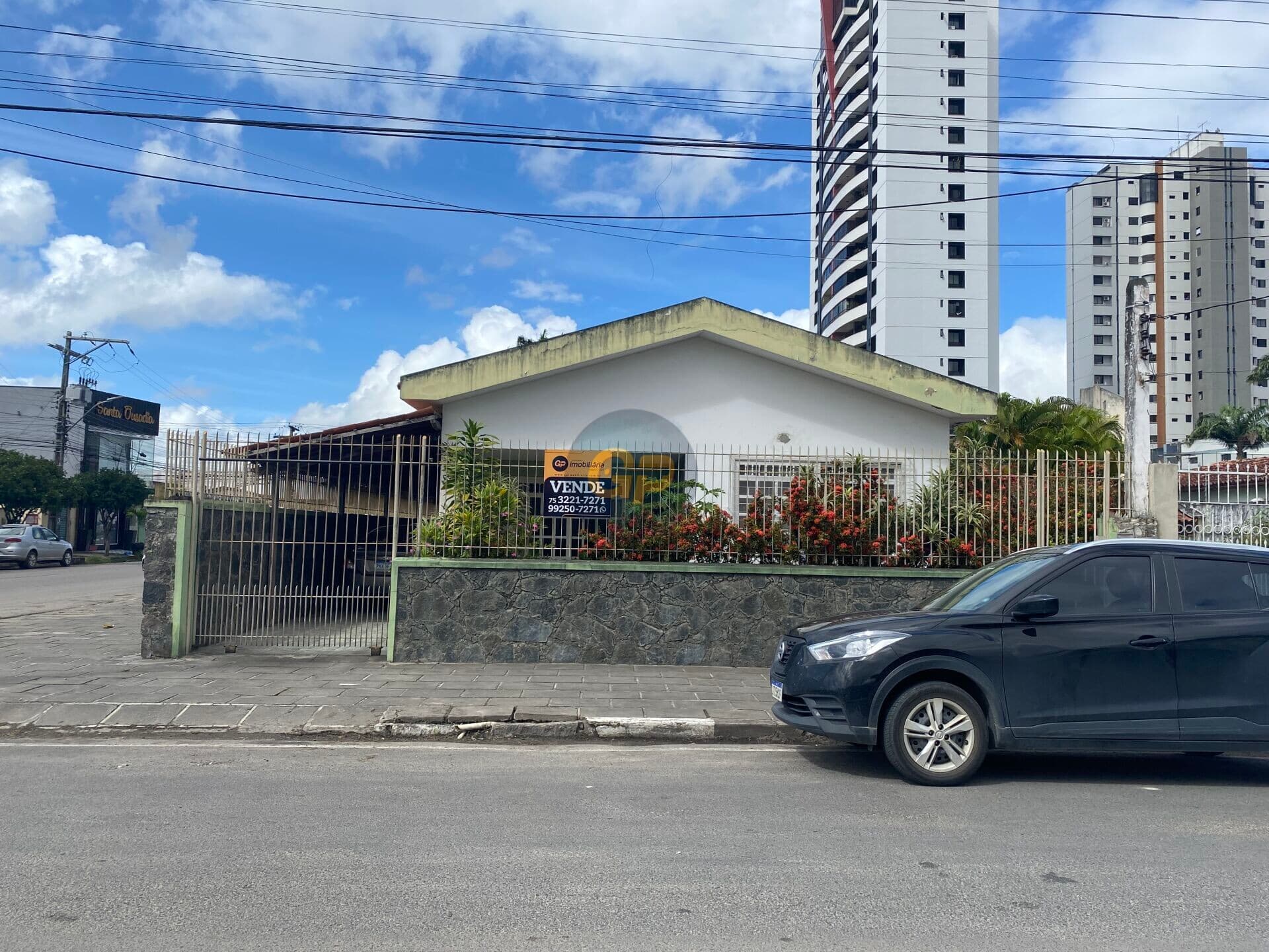 Sobrado em Feira de Santana - Ponto Central
