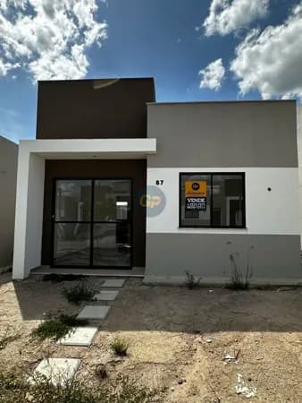 Casa de Condomínio em Feira de Santana - Papagaio