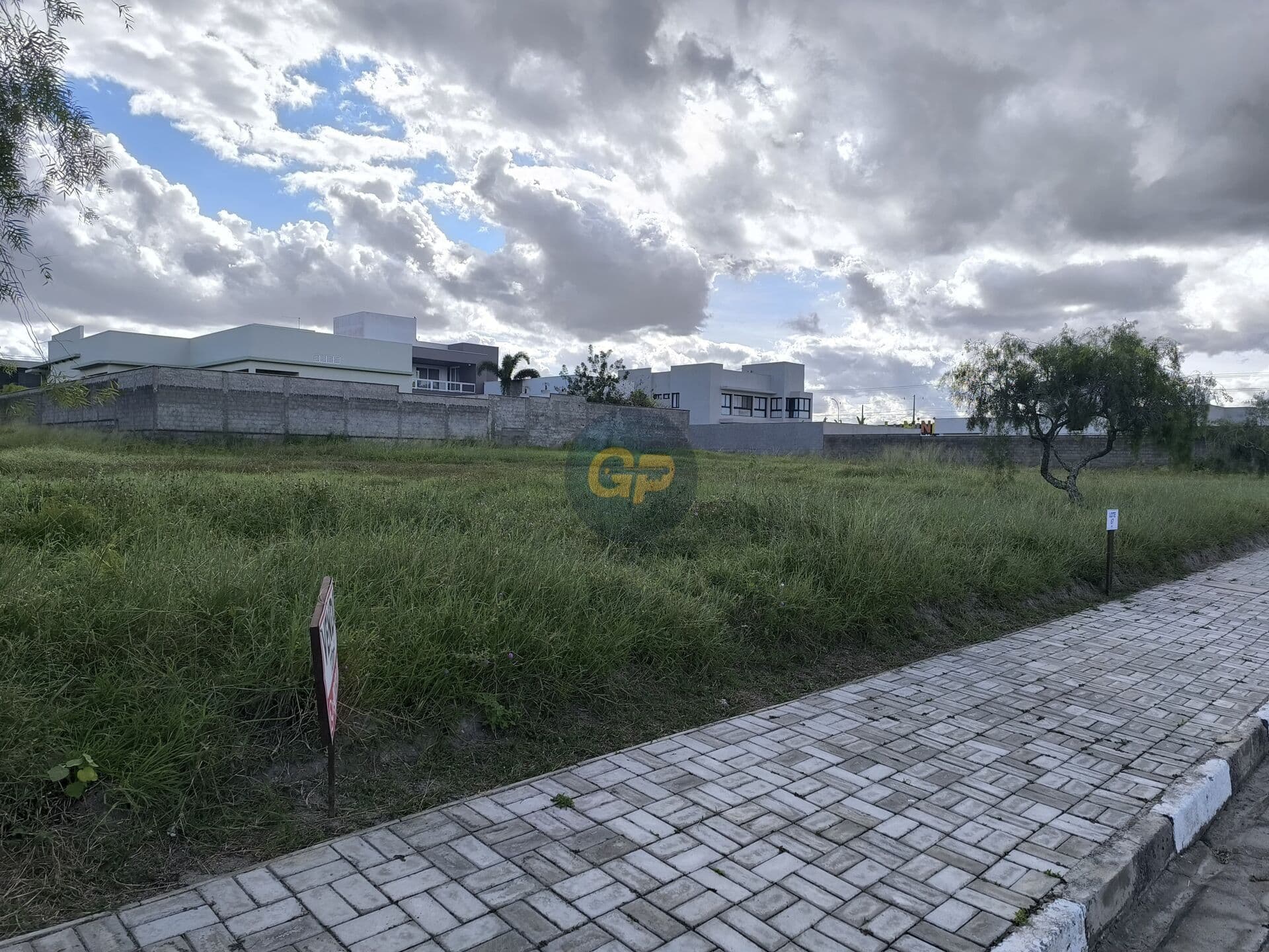 Lote/Terreno em Feira de Santana - Papagaio