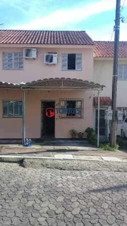 Sobrado A Venda Próximo Centro de Viamão