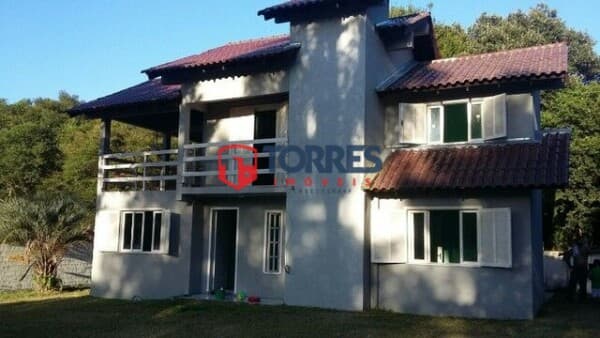 Excelente Residência Dentro de Condomínio Rural