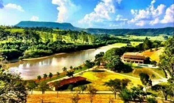 Fazenda à venda em Botucatu/SP