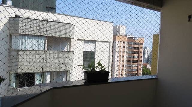 Apartamento Rua Esteves Junior - 03 Dormitórios sendo 1 suite + 02 vagas