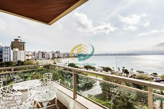 Andar Alto - Apartamento com Linda vista - 04 Dormitórios sendo 2 suites + 02 Vagas
