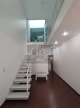 SOBRADO DE ALTO REQUINTE COM XXX MT² NA ZOLA LESTE