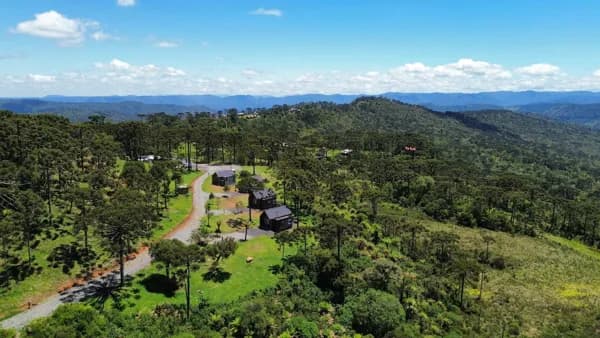 Terreno com Casa e Pousada