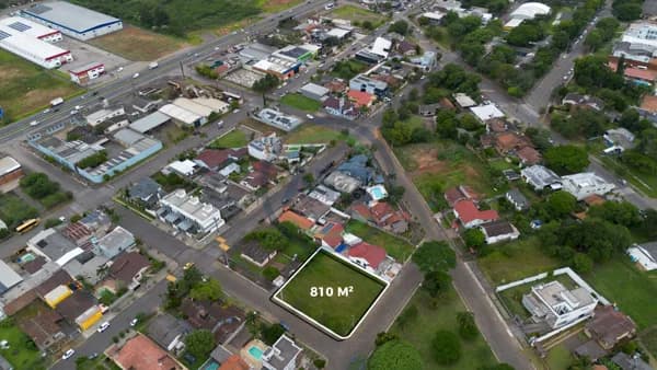 Lote/Terreno em Portão - Centro