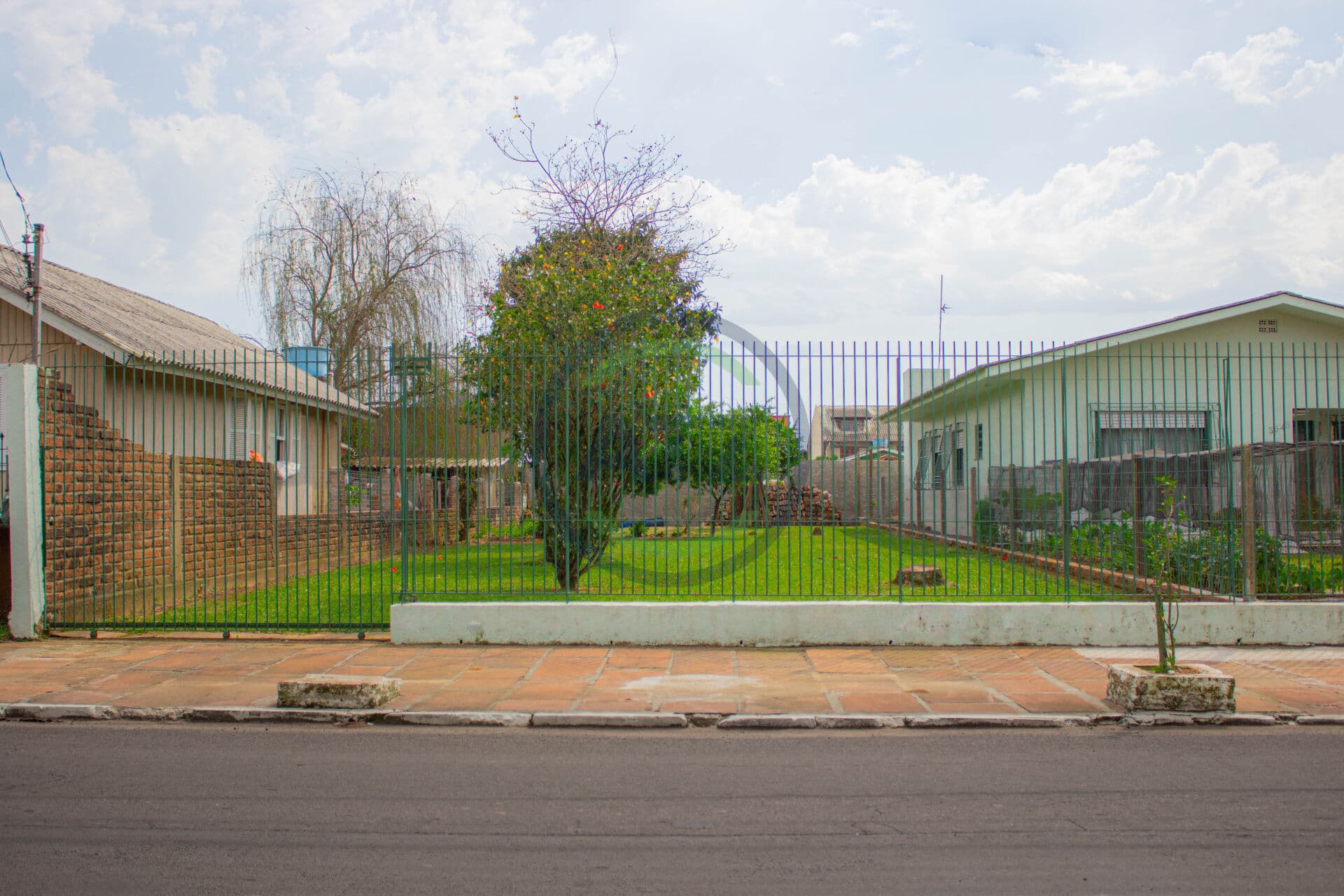 Lote/Terreno em Portão - Vila Rica