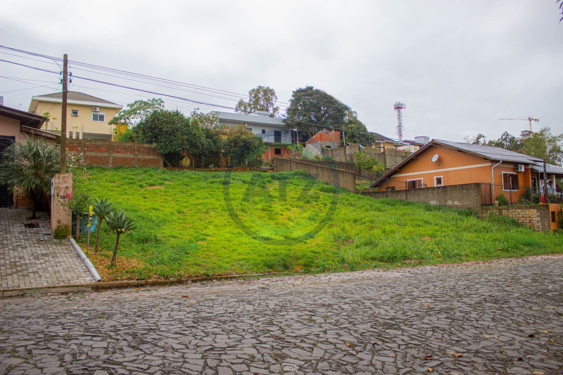 Lote/Terreno em Portão - Centro