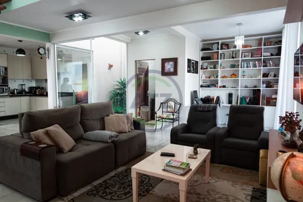 Casa em Portão - Centro