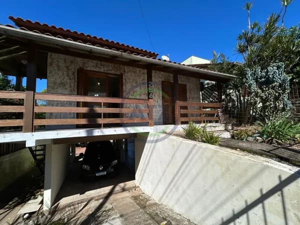 Casa em Portão - Aparecida