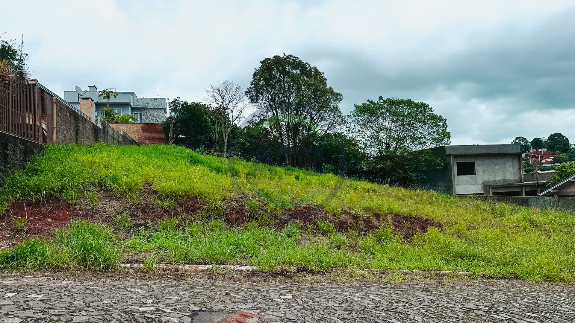 Lote/Terreno em Portão - Loteamento Riva