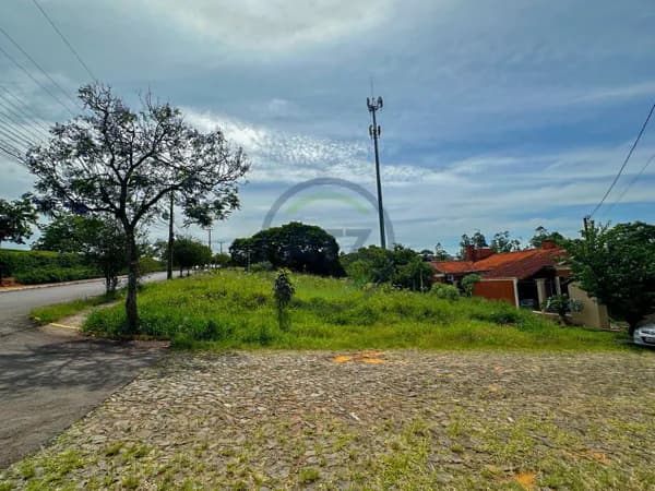 Lote/Terreno em Portão - Centro