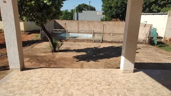 Rancho a beira do rio Sucuriú