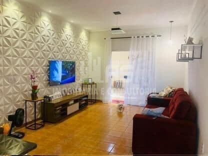Casa à venda contendo 3 quartos sendo 1 suíte no Jânio Quadros.