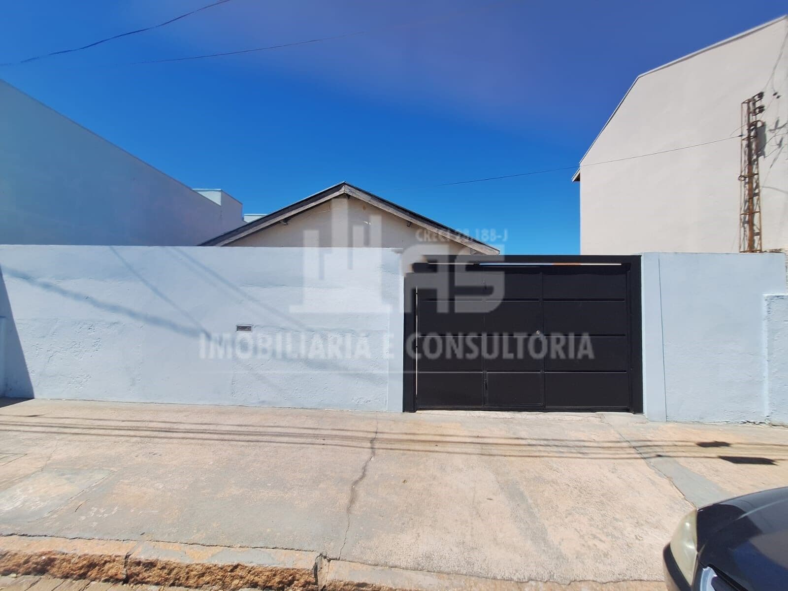 Casa à venda em Garça! Excelente Localização!