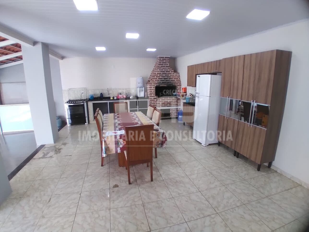 Casa a venda com 3 quartos no Jardim Nacional