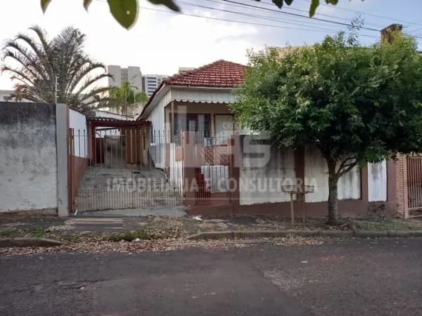 Lote/Terreno em Marília - Jardim Dirceu