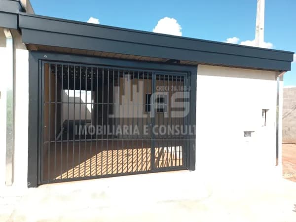 Casa na Zona Sul com 2 Quartos e 1 Banheiro.