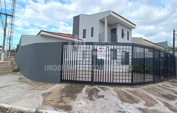 Casa em Marília - Jardim Itaipu