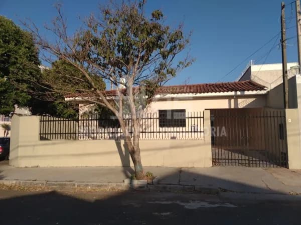 Casa em Marília - Jardim Cavallari