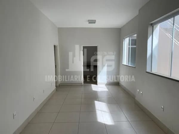 Sala comercial no Alto Cafezal.
