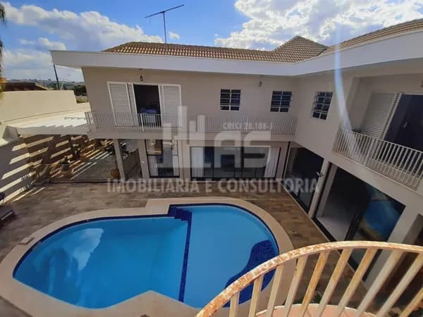 Casa a venda com 4 suítes no jardim Aeroporto