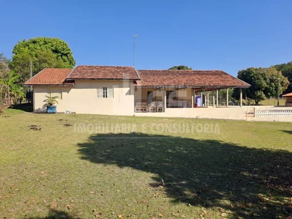 Fazenda/Sítios/Chácaras em Marília - Centro Lacio