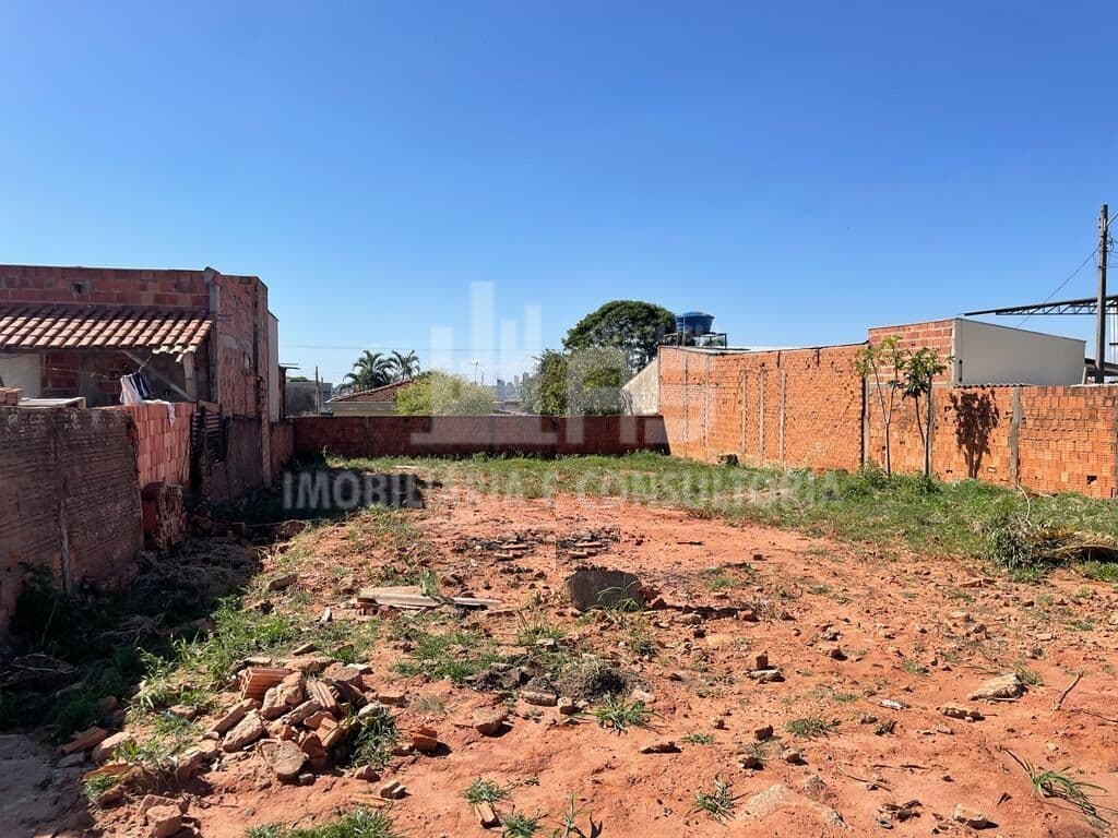 Lote/Terreno em Marília - Jardim Monte Castelo