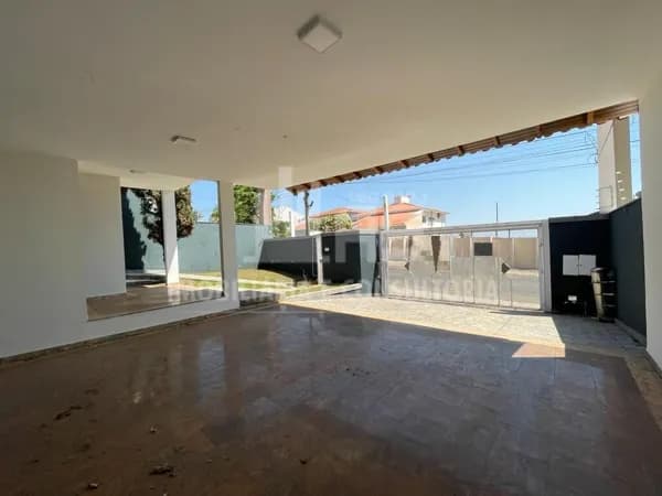 Casa em Marília - Jardim Tropical