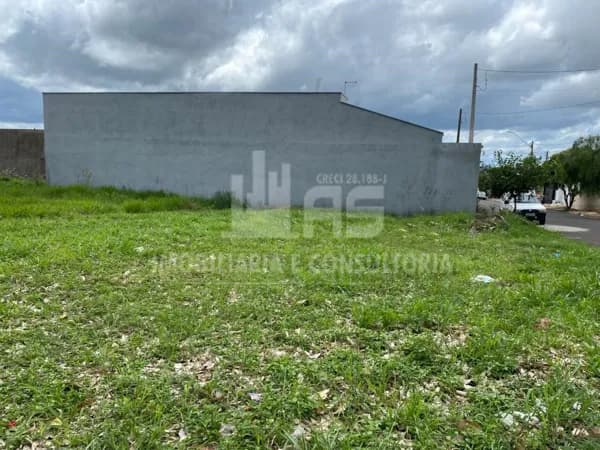 Lote/Terreno em Garça - Jardim Imperador