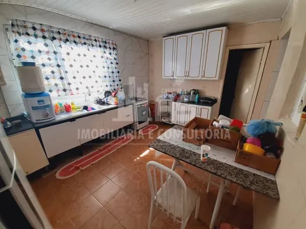 Casa a venda com 2 quartos no bairro Banzato