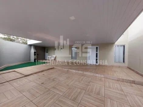 Casa a venda com 3 quartos sendo 1 suíte
