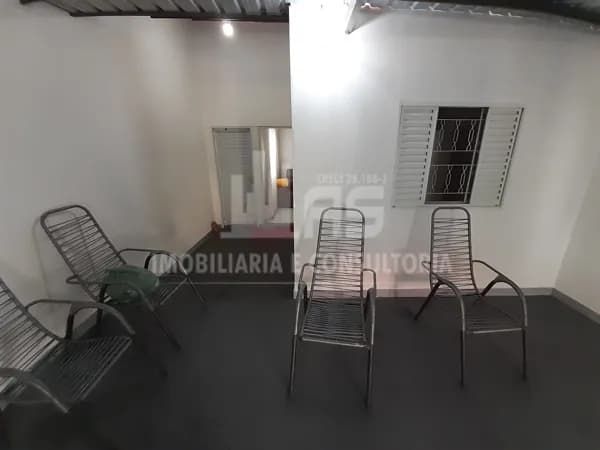 Casa à venda contendo 2 quartos no Edson Jorge Junior
