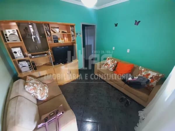 Casa a venda com 2 quartos no Jardim Santa Clara