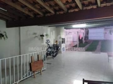 Casa à venda com 2 quartos no Francisco de Abreu Fernandes.