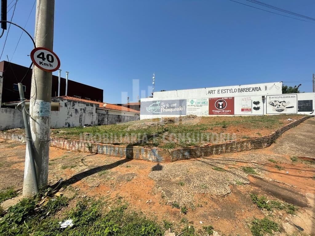 Lote/Terreno em Marília - Jardim Cavallari