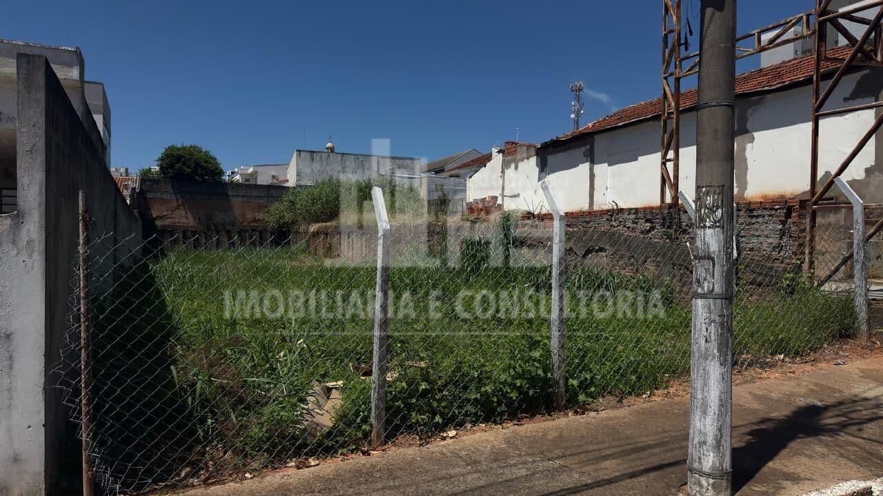 Lote/Terreno em Marília - Alto Cafezal