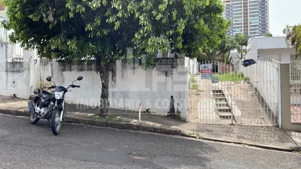 Lote/Terreno em Marília - Jardim Dirceu