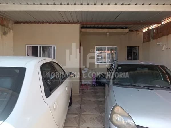 Casa à venda com 2 quartos no Eduardo Andrade Rei.