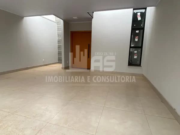 Casa à venda com 3 quartos sendo 1 suíte no Jardim Universitário.